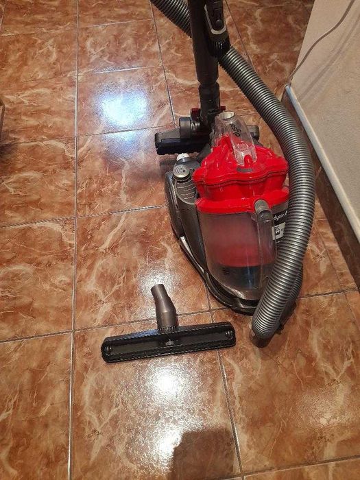De vanzare aspirator cu fir Dyson DC 29 Executive