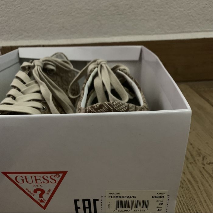 Pantofi Guess dama