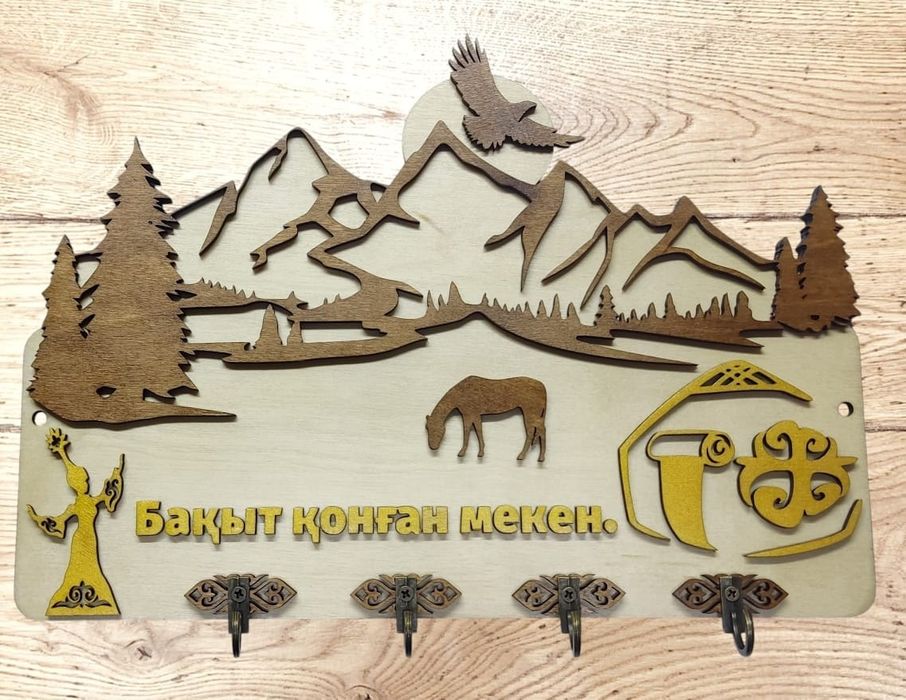 Ключница настенная в прихожую.