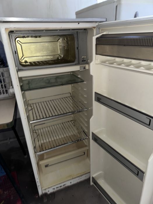 Xolodilnik yaxshi ishlidi