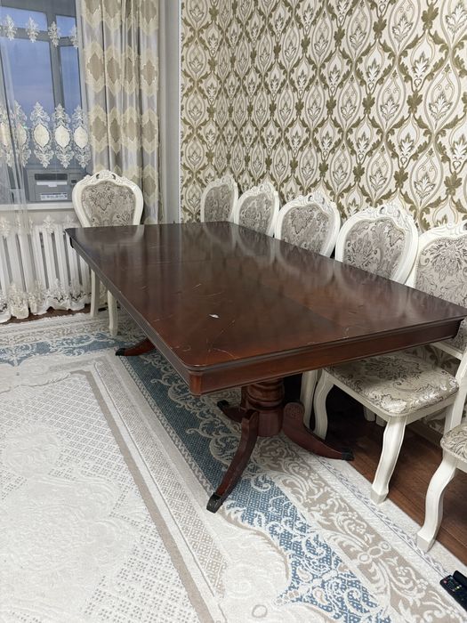 продам стол для гостинной