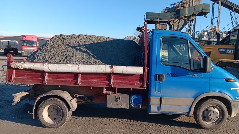 Transport agregate balastiera nisip balast sort de diferite dimensiuni