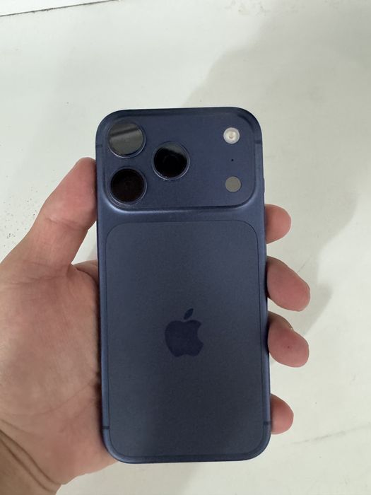 Продам Iphone 17 pro