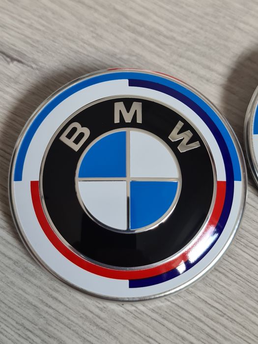 Emblema-Sigla-Logo-82mm-74mm-Bmw-E60-E90-G20-G30-G11-G05-G06-22-Xdrive