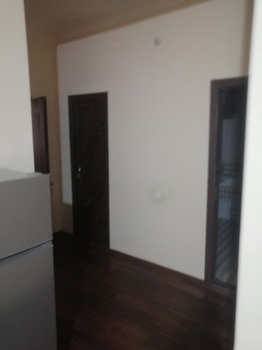 Хамма шароити бор квартира ижарага берилади 2 хонали 2 этаж янги дом