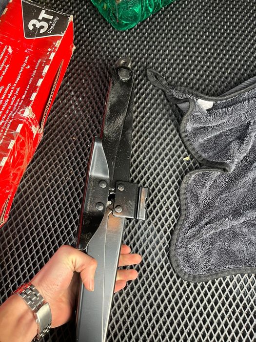 Домкрат 3 тонн новый