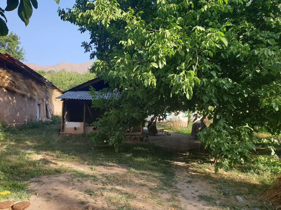 Uchka sotiladi 13.4 sotik srochna
