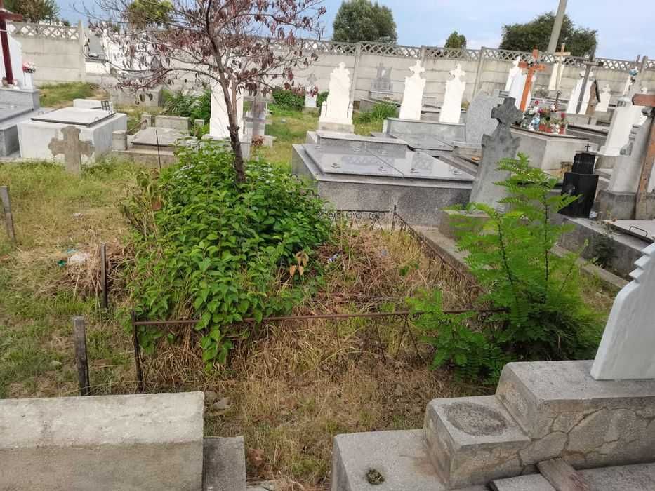 Loc de veci in cimitir
