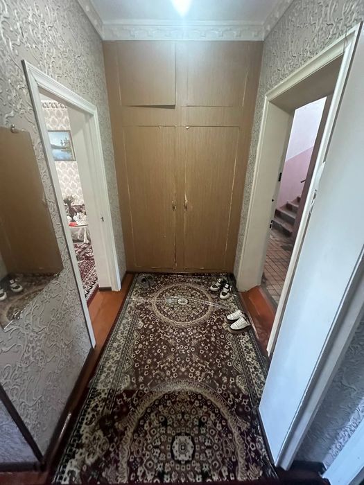 Сотилади  Коракамиш 2/5 Ало туйхона 2.хонали  Аделний ход