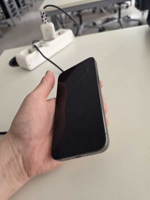 IPhone 13 pro. 256gb. 75%