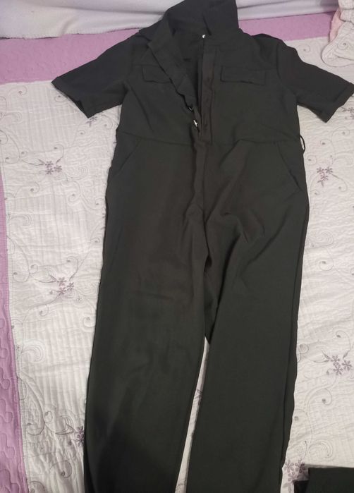 Salopeta noua lunga cu nasturi