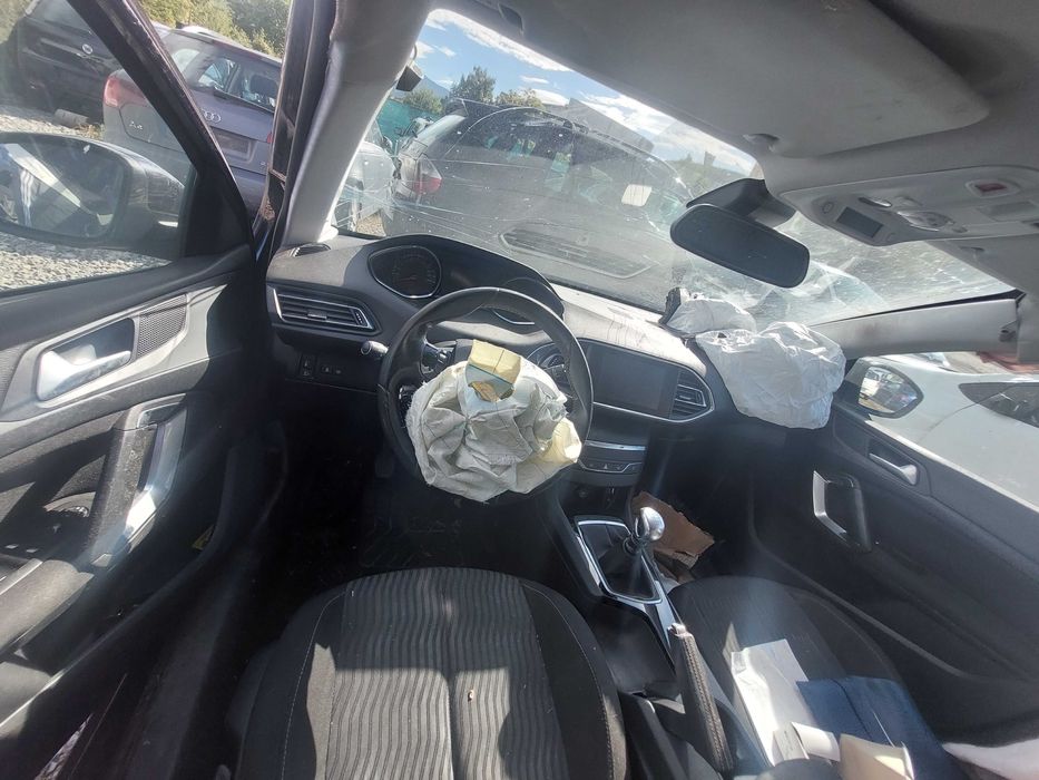 Peugeot 308 1,6 HDI , Пежо 308 на части!
Юни 2015