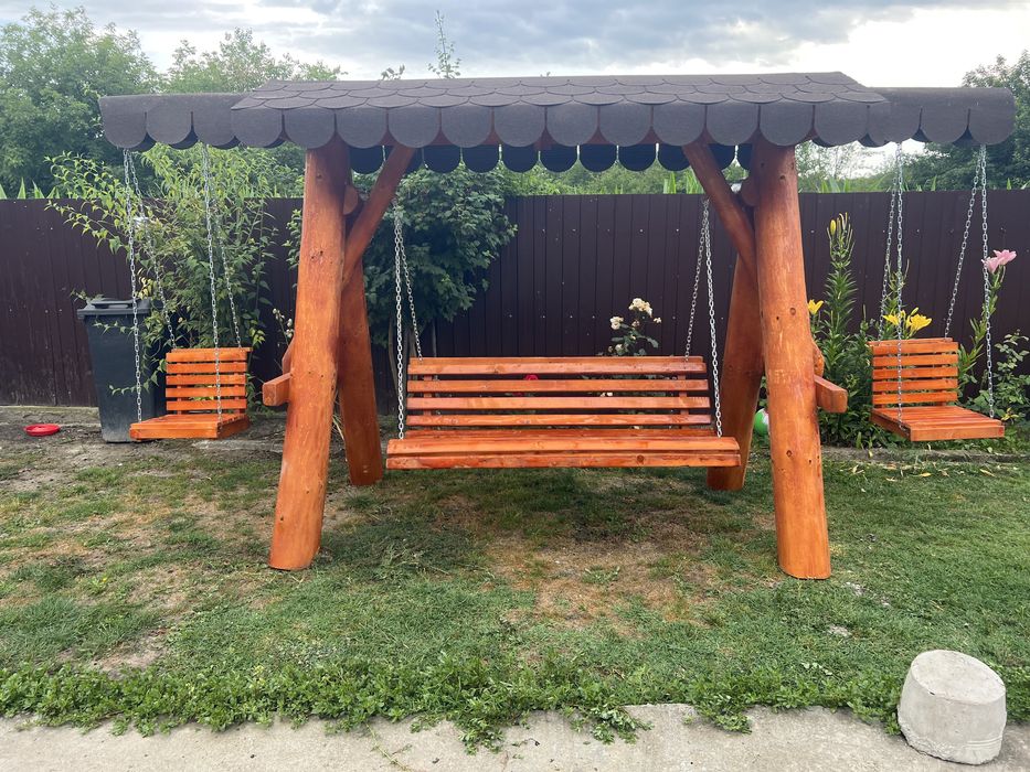 Leagan masiv de brad din bila rotunda