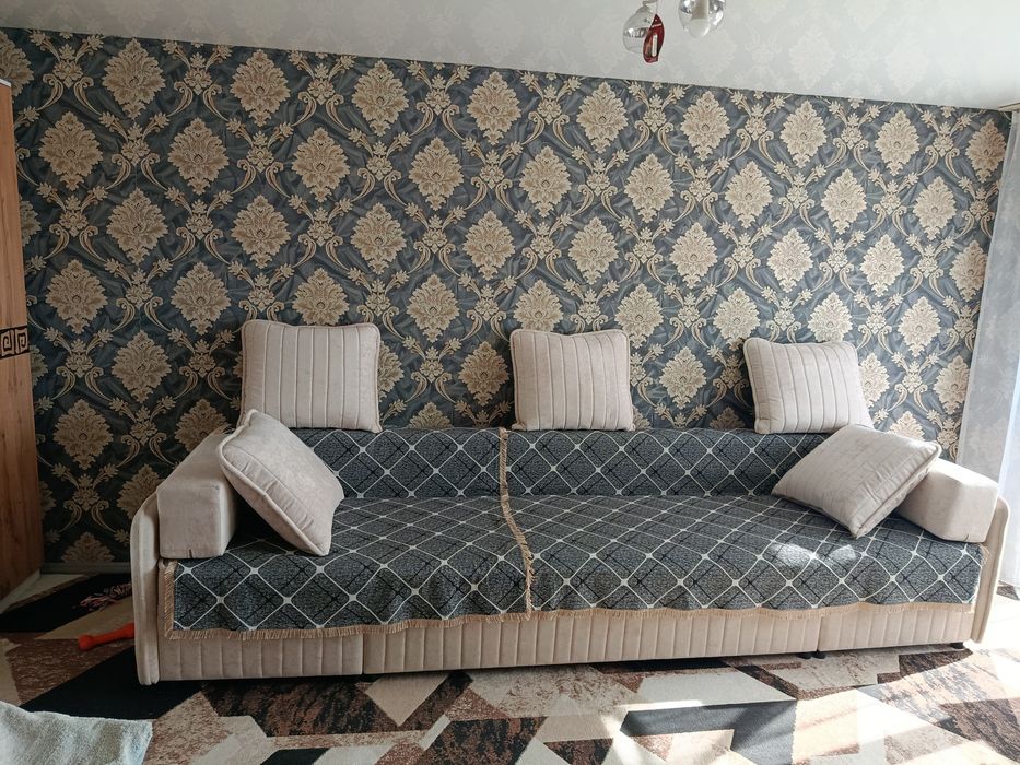 Продаёт 1 комнатная квартира