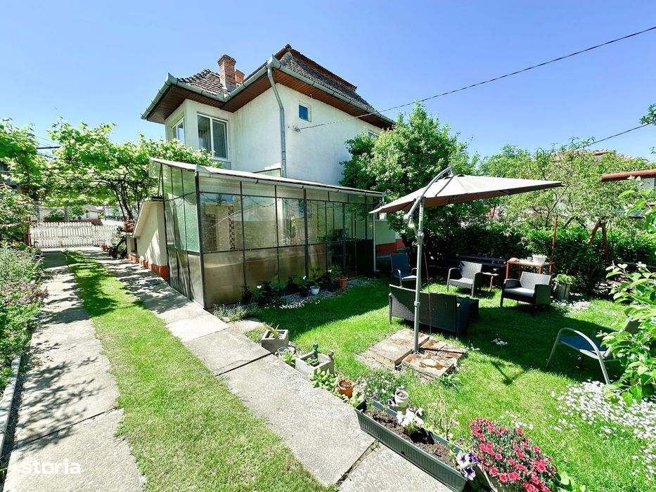 Casă spațioasă de vânzare – Strada Prefect Vasile Moldovan