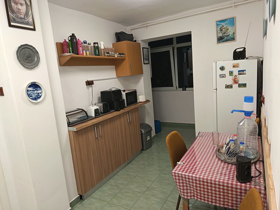 Apartament 2 camere str. Sf. Vineri