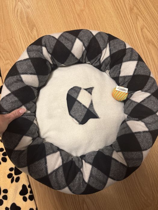 Нови легълце, одеалце и играчка за малко куче/ котка