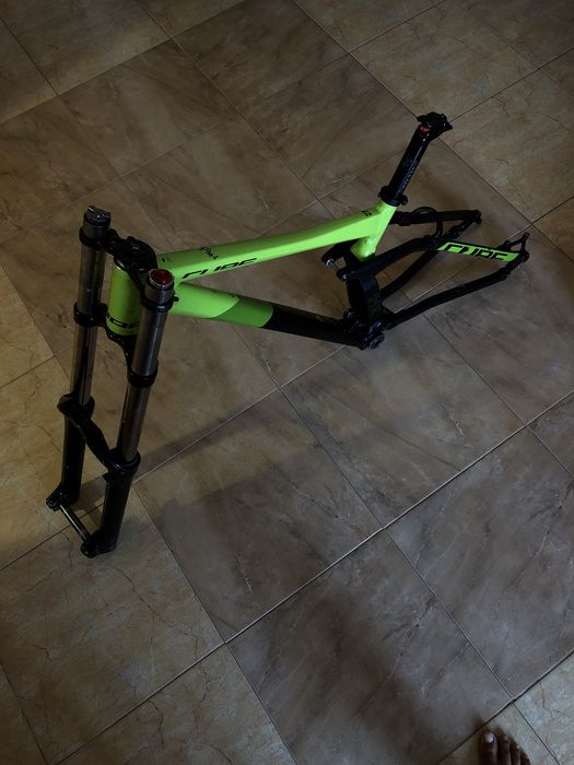 Рамка+Вилка проект мека рамка downhill за спускане мекица меко колело Cube Two15 215 Marzocchi 888 Bomber