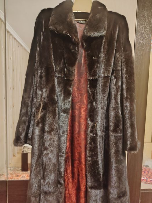 Продам Норковую Шубу (Канада)