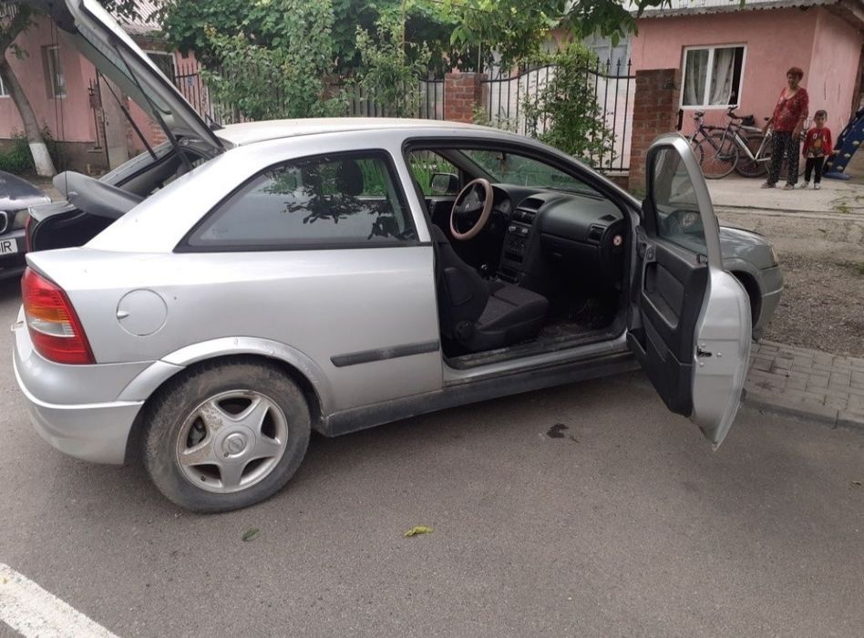 Vând sau schimb Opel Astra G