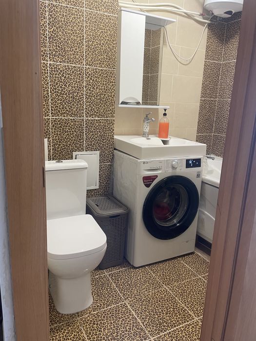 Продам кввртиру кжби . Маяковского 105