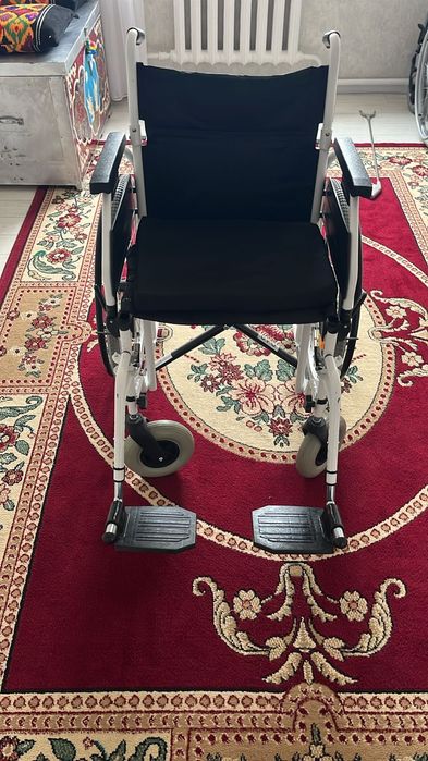 Инвалидная коляска