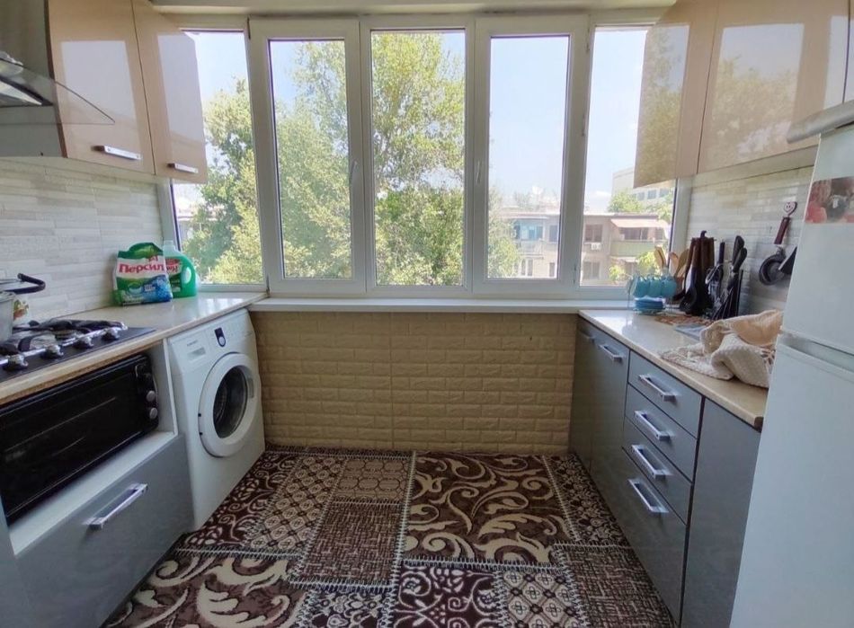 3х комнатная квартира Вогзал