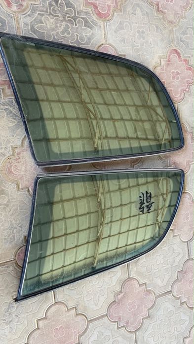 Продам стекло для тойота калдины