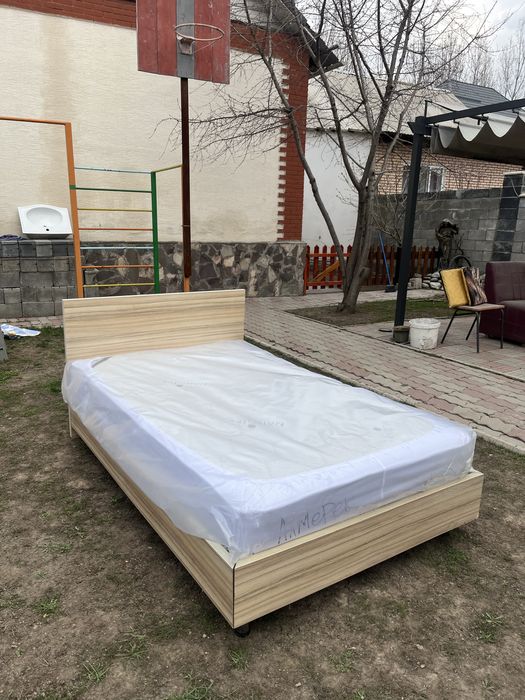 Кровать 200 на 120