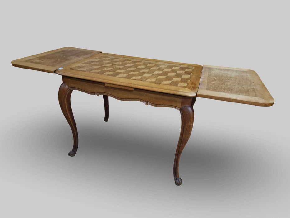 Разтегателна трапезна/кухненска маса изработена от дъбов масив