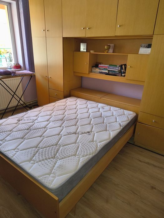 Спалня с гардероби и скрин