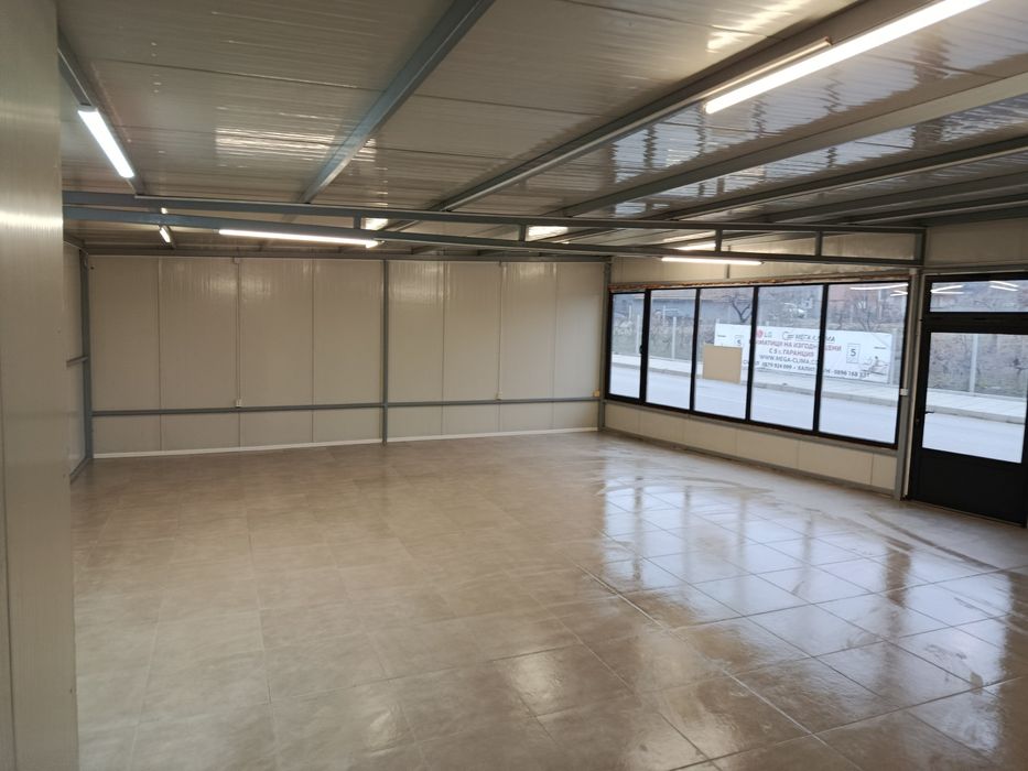 Дава се под наем Магазин в с. Страцин, Област Бургас - 100 кв.м за 629.34 € - Снимка #3