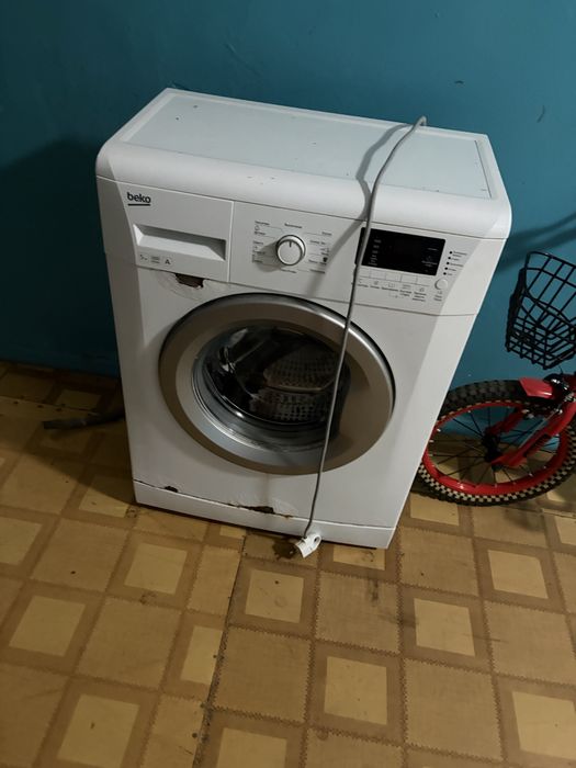 Продам стиральную машину рабочая