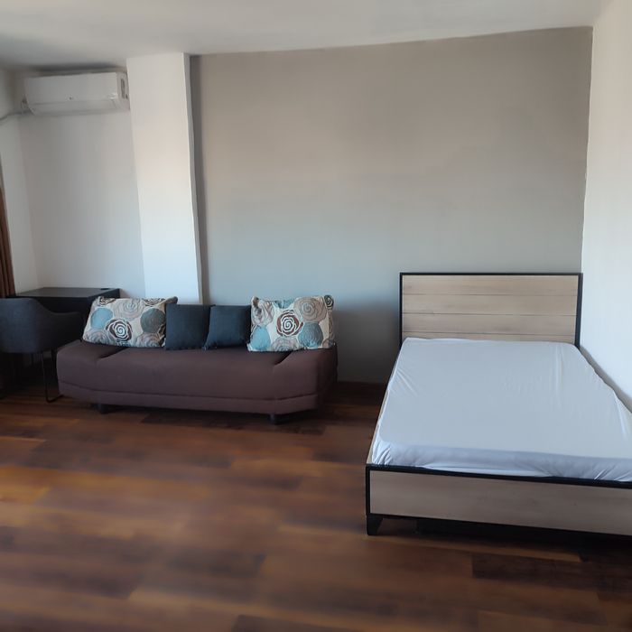 Proprietar,vând garsonieră 40 mp,Podul Grant,Crangasi