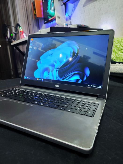 Ноутбук DELL Inspiron 5558