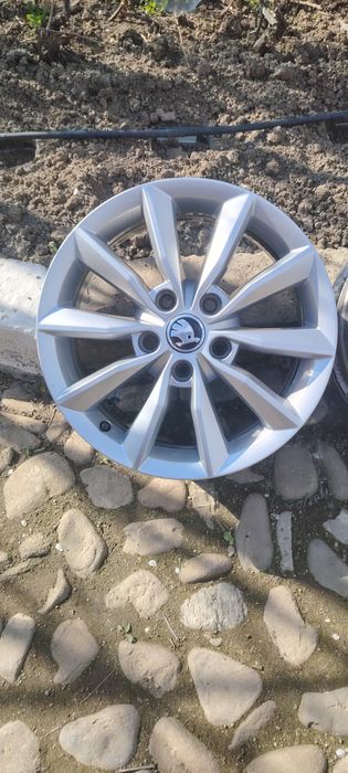 Jante Skoda Octavia, Superb, Vw Passat, Golf r16