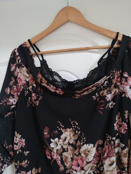 Елегантна блуза с презрамки и паднал ръкав