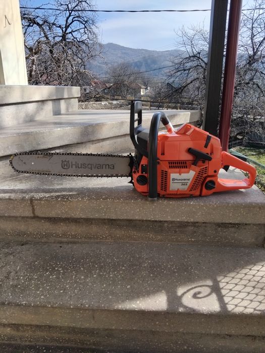 Vând drujba husqvarna!