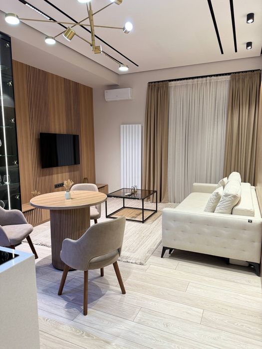 Продается 2/7/14 с авторским ремонтом в ЖК Infinity!!!