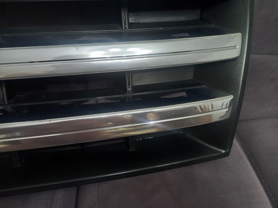 Продам решетку радиатора