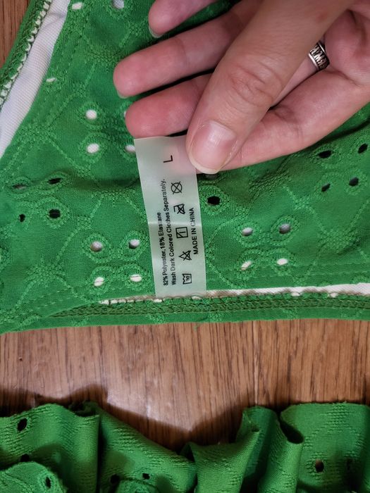 Продам новый купальник