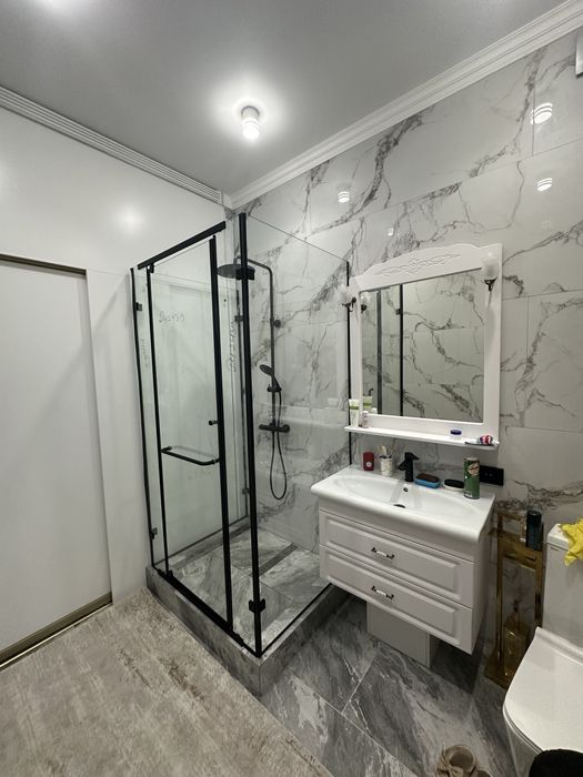 Душ Кабины, Ванна, Стеклянные Перегородки!