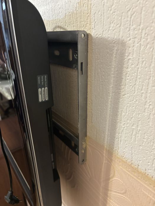 Срочно! Недорого! Телевизор SAMSUNG LE32D450