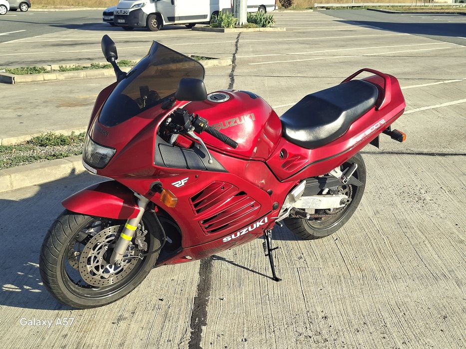 Suzuki RF 900 RR