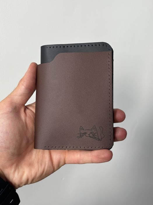 Portofel din piele naturala personalizat cu laser realizat manual