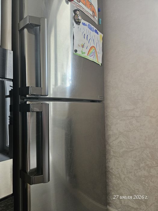 Холодильник Samsung
