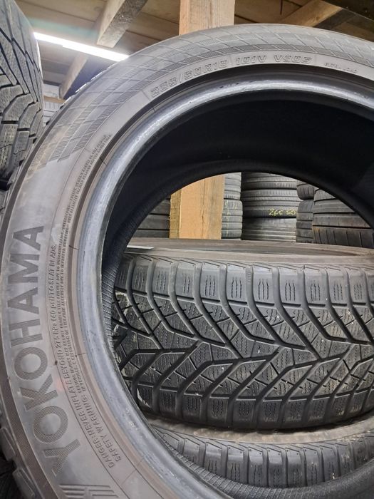 Anvelope second iarna 235 50 R18 Yokohama