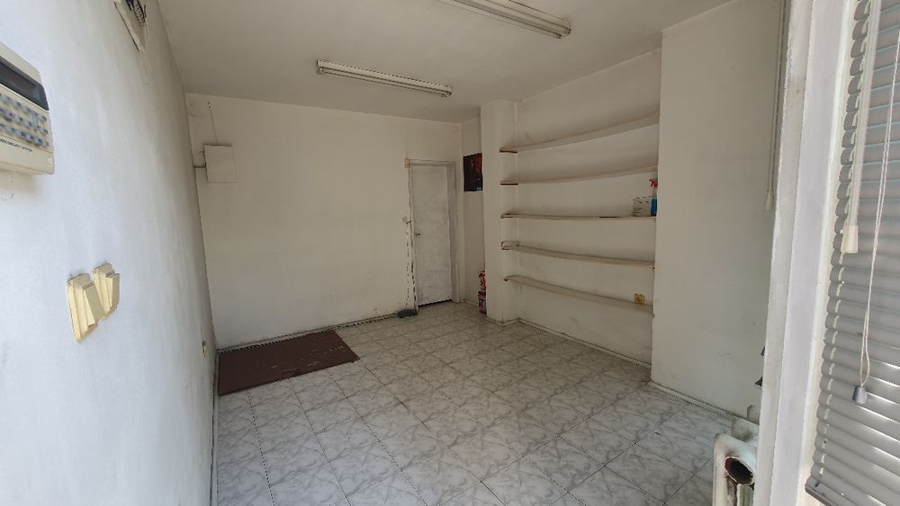 Дава се под наем Магазин в София, Гео Милев - 26 кв.м за 255 € - Снимка #2