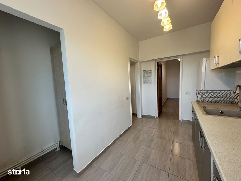 DEOSEBIT! 2 camere - 65 mp | Tavane inalte 2,80 m | Centrala | Boxa |