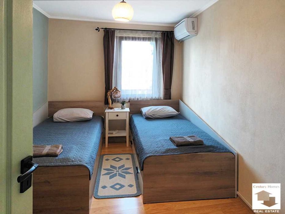 104952 Панорамен тристаен апартамент в центъра на В. Търново